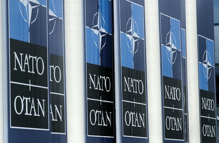 Европа спешит с планом на случай выхода США из НАТО — WSJ