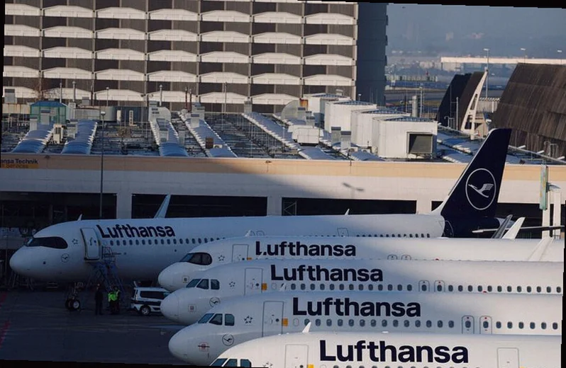 Lufthansa приостанавливает полеты: перевозчики Нигерии угрожают остановкой