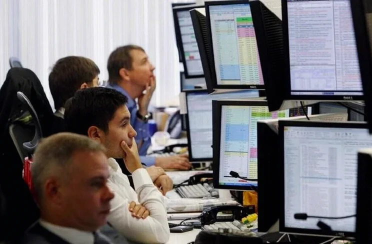 Акции Нидерландов упали при закрытии торгов: AEX минус 1,15%