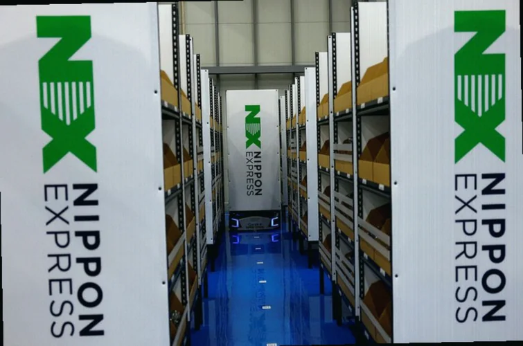 Акции Nippon Express взлетели после раскрытия Elliott доли в компании