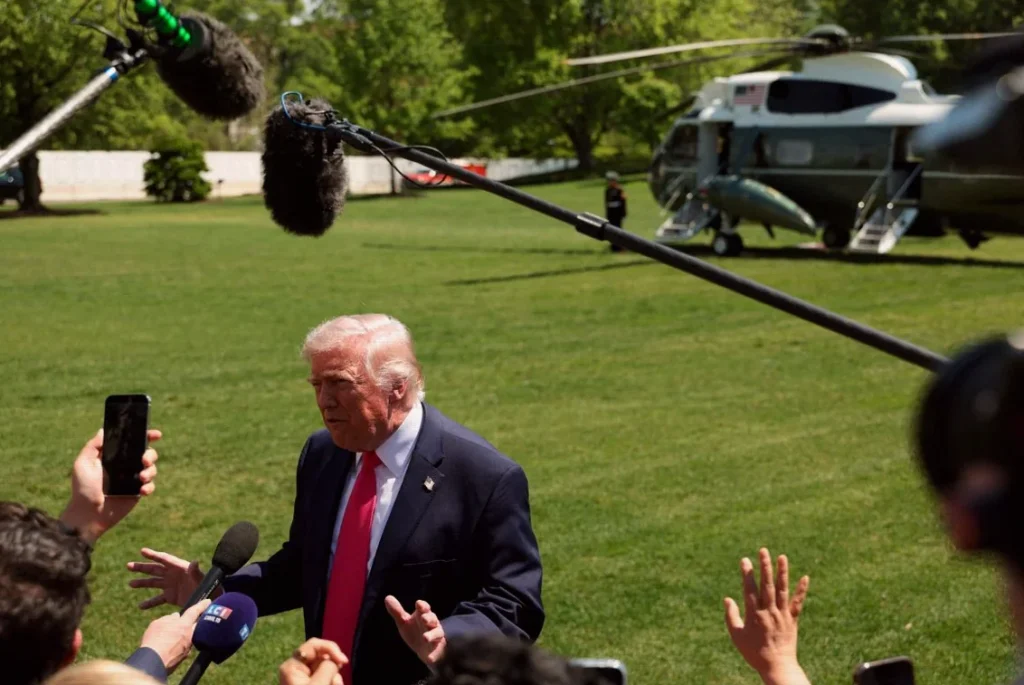 Трамп допустил переговоры с Ираном на выходных на фоне перемирия Израиля и Ливана