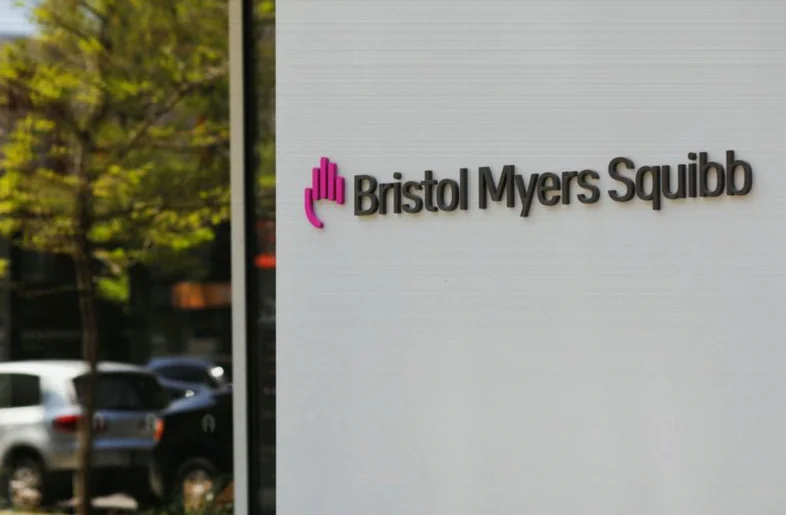 Bristol Myers Squibb подключит Claude от Anthropic для ускорения разработки лекарств