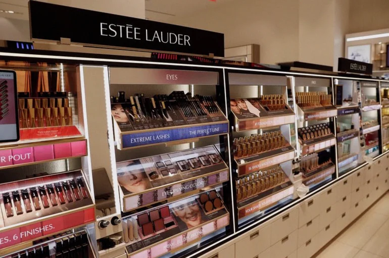 Estée Lauder и Puig прервали переговоры о возможном слиянии