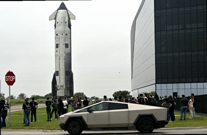 SpaceX готовит 12-й тест Starship: взрывы, симуляции спутников и планы на будущее