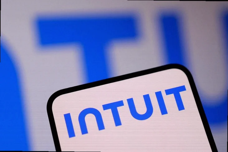 Акции Intuit падают: компания планирует сократить 17% сотрудников