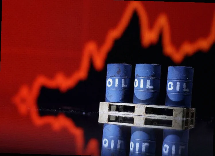 Перед анонсами Трампа: нефтяные сделки на $7 млрд для снижения цен