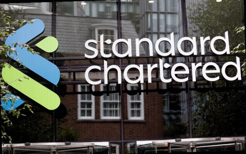 Standard Chartered назначил Мануса Костелло постоянным CFO