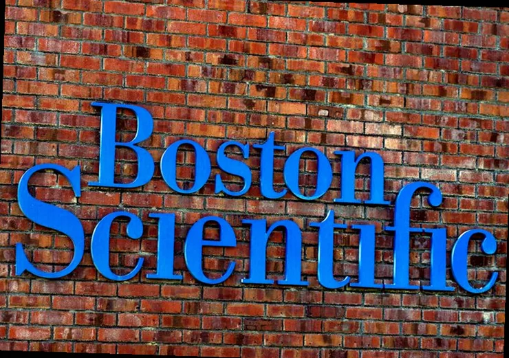 Wells Fargo понизил рейтинг Boston Scientific из-за замедления Watchman